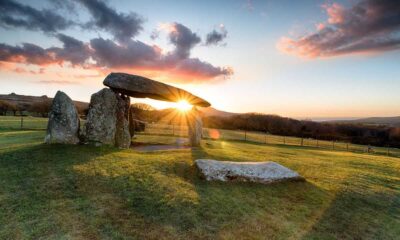 Sunset over Pentre Ifan (Dreamstime)